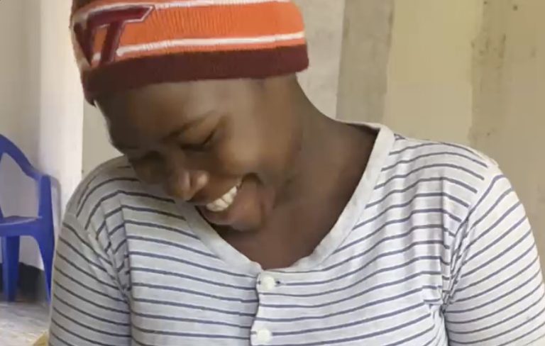 smiling sewer at Bwindi